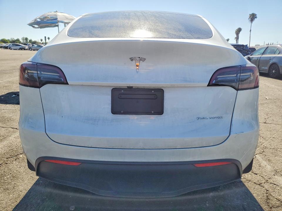 52940516 :رقم المزاد ، 7SAYGDEE2PF844212 vin ، 2023 Tesla Model Y مزاد بيع