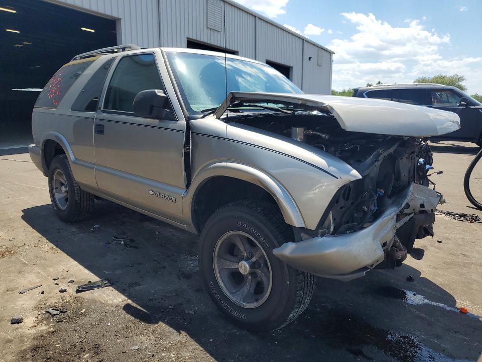 53737036 :رقم المزاد ، 1GNCS18X93K132852 vin ، 2003 Chevrolet Blazer مزاد بيع