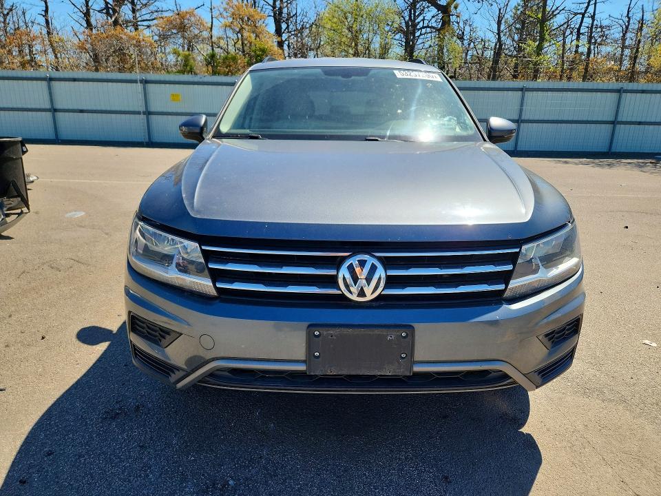2018 Volkswagen Tiguan მანქანა იყიდება აუქციონზე, vin: 3VV2B7AX7JM162652, აუქციონის ნომერი: 53237266