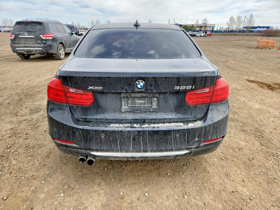 2014 Bmw 328 მანქანა იყიდება აუქციონზე, vin: WBA3B3C5XEJ982442, აუქციონის ნომერი: 51552706