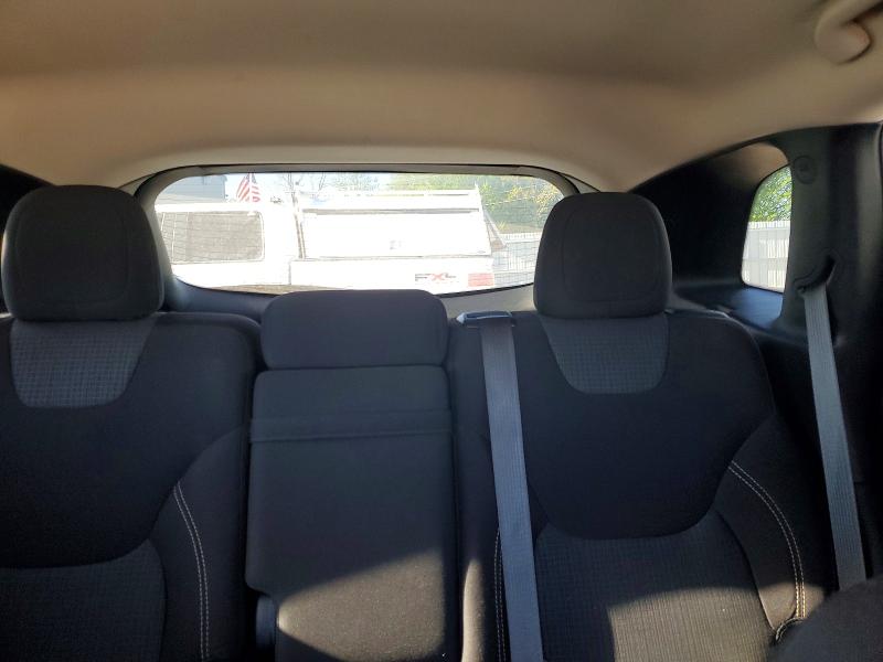 52368756 :رقم المزاد ، 1C4PJMCS7HW563779 vin ، 2017 Jeep Cherokee مزاد بيع