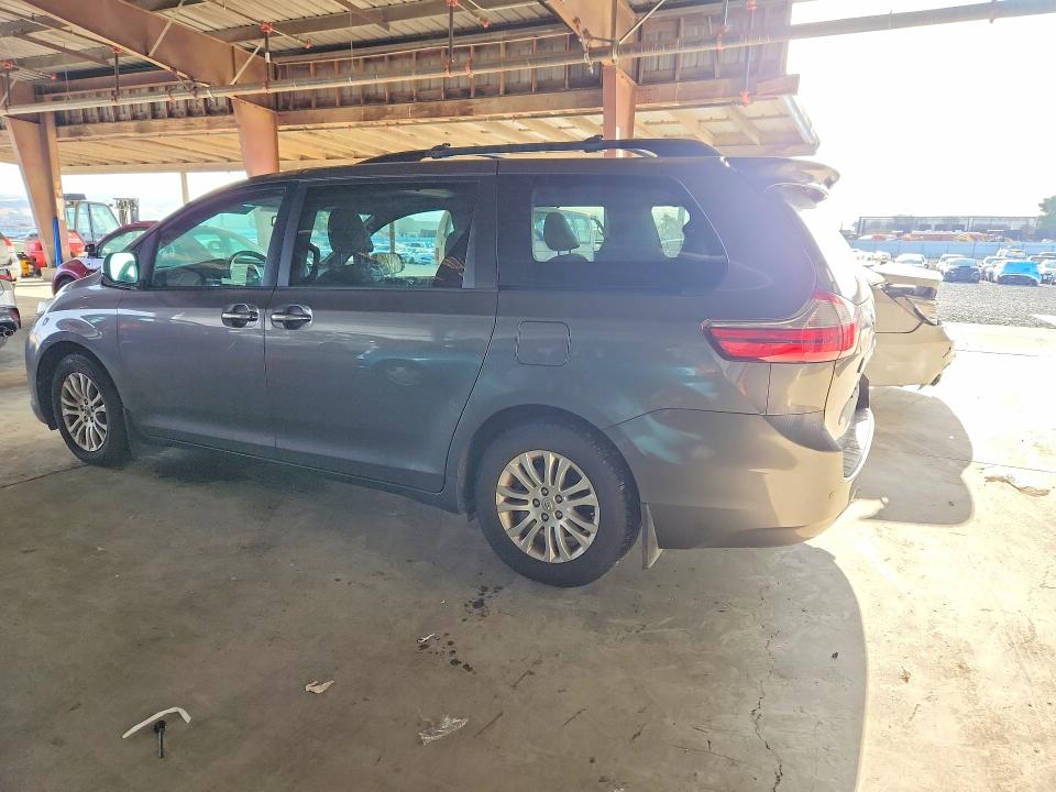 Продаж на аукціоні авто 2017 Toyota Sienna, vin: 5TDYZ3DC6HS876403, номер лоту: 52054996