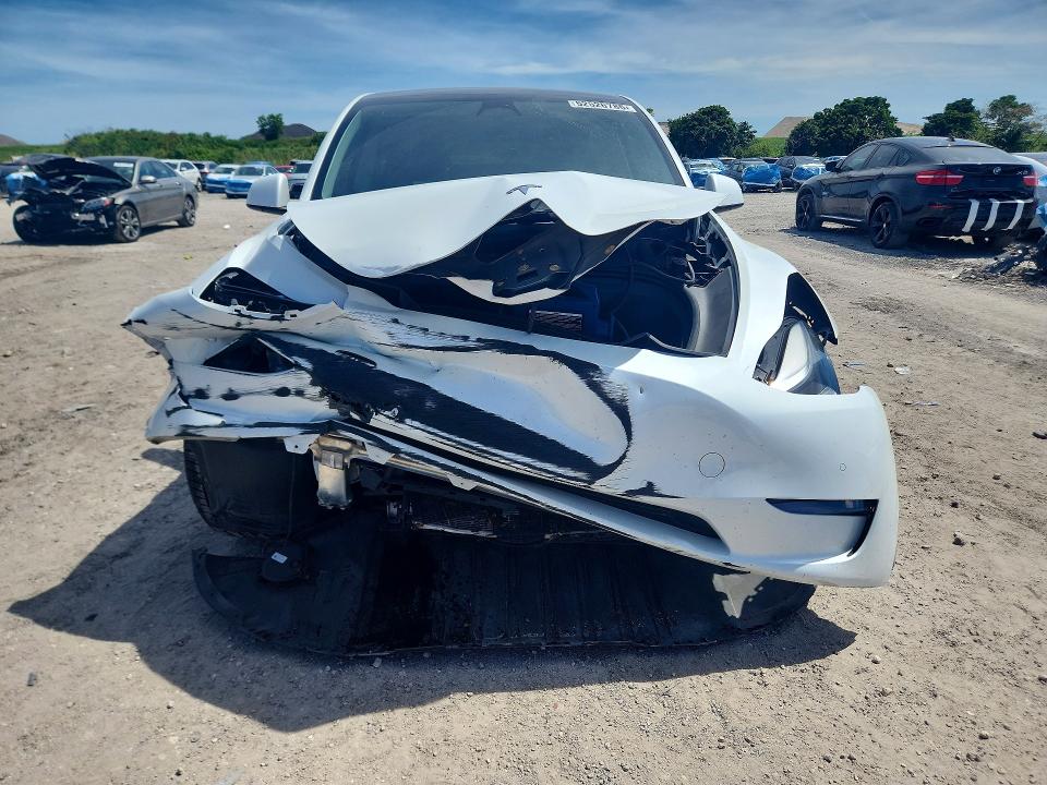 Продажа на аукционе авто 2022 Tesla Model Y, vin: 7SAYGDEF9NF361256, номер лота: 52526786