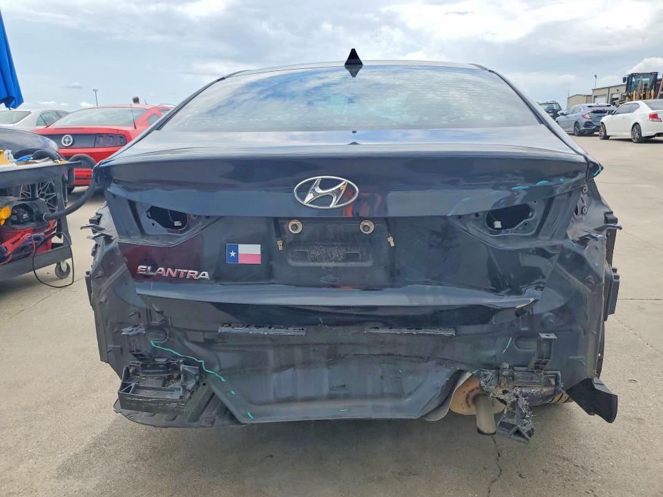 55214956 :رقم المزاد ، 5NPD84LF4HH114003 vin ، 2017 Hyundai Elantra مزاد بيع