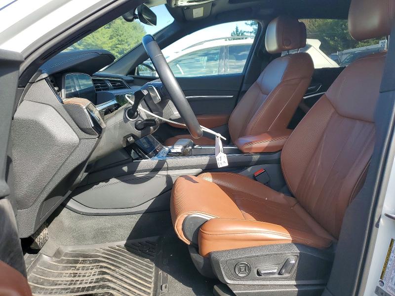 Продаж на аукціоні авто 2019 Audi E-tron, vin: WA1VABGE1KB017214, номер лоту: 53086986