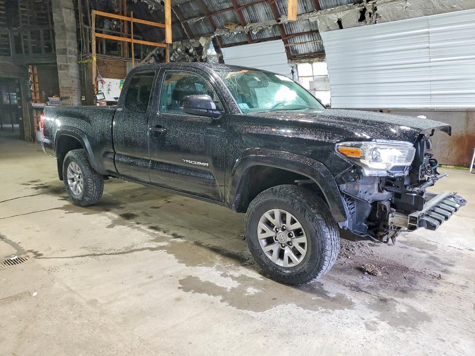 2017 Toyota Tacoma მანქანა იყიდება აუქციონზე, vin: 5TFSZ5AN6HX090313, აუქციონის ნომერი: 52542696