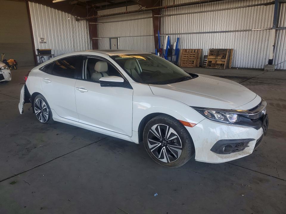 2017 Honda Civic მანქანა იყიდება აუქციონზე, vin: 19XFC1F37HE205472, აუქციონის ნომერი: 54711026