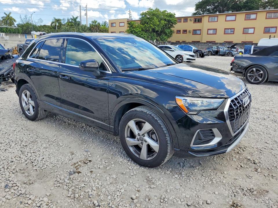 53702886 :رقم المزاد ، WA1AECF30L1026244 vin ، 2020 Audi Q3 مزاد بيع