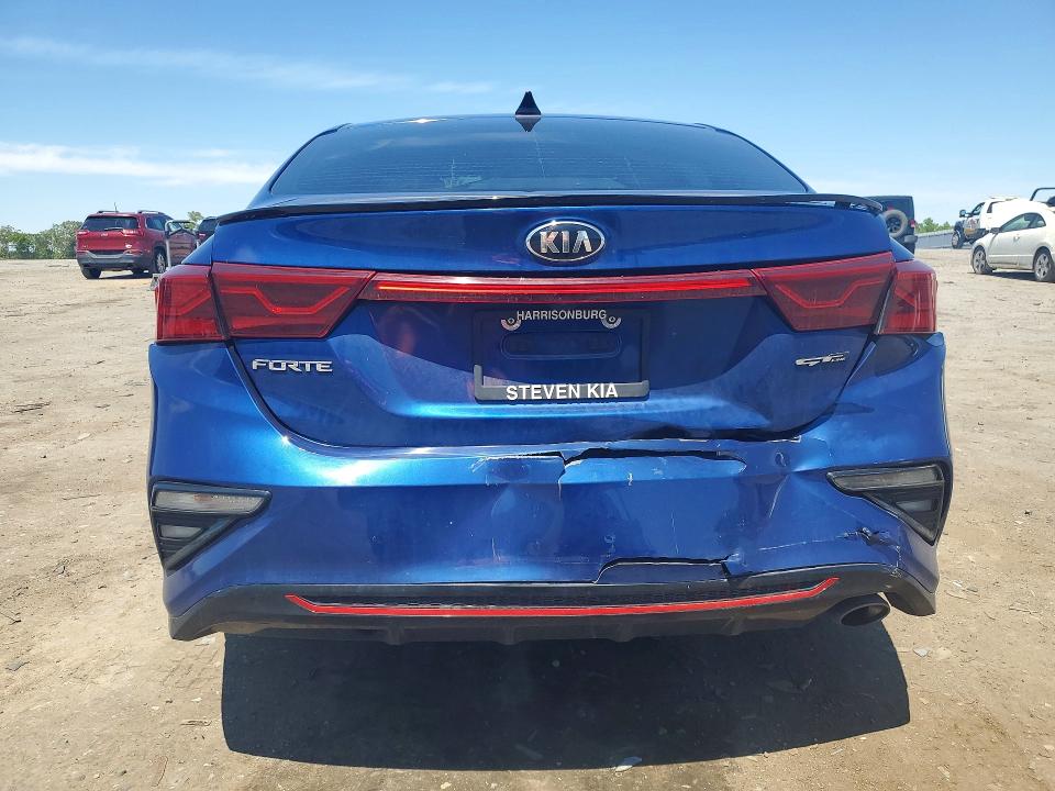 2021 Kia Forte მანქანა იყიდება აუქციონზე, vin: 3KPF34ADXME303200, აუქციონის ნომერი: 52240656