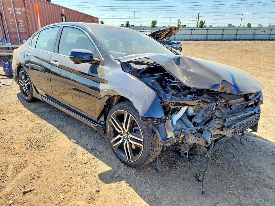 54555036 :رقم المزاد ، 1HGCR3F91HA038032 vin ، 2017 Honda Accord مزاد بيع