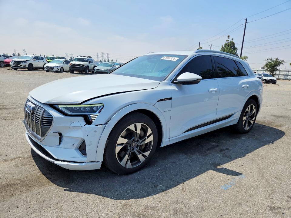 Продажа на аукционе авто 2022 Audi E-tron, vin: WA1AAAGE9NB024506, номер лота: 51901576