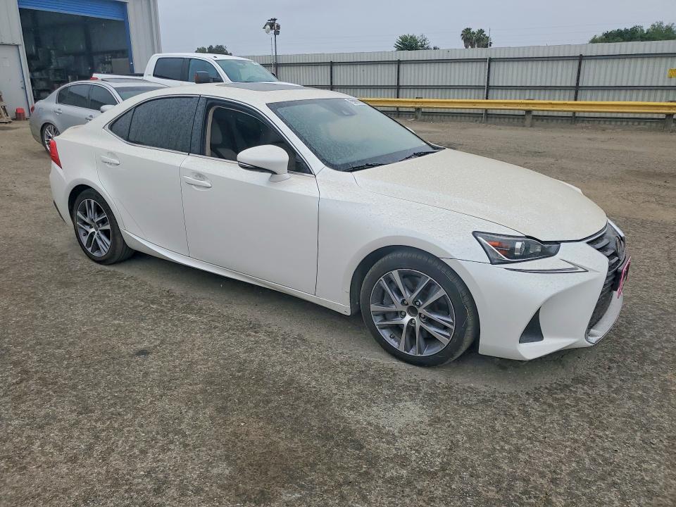 2018 Lexus Is 300 მანქანა იყიდება აუქციონზე, vin: JTHBA1D24J5083913, აუქციონის ნომერი: 47562396