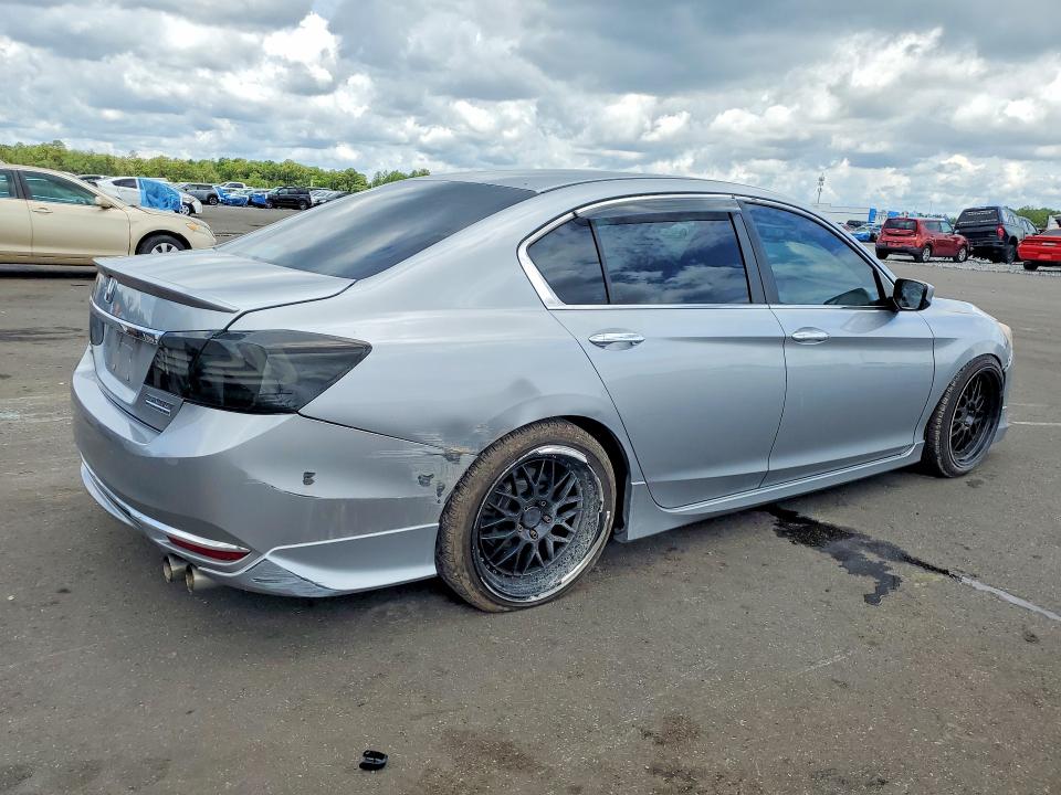 Auction sale of the 2017 Honda Accord, vin: 1HGCR2F13HA156202, lot number: 55116726
