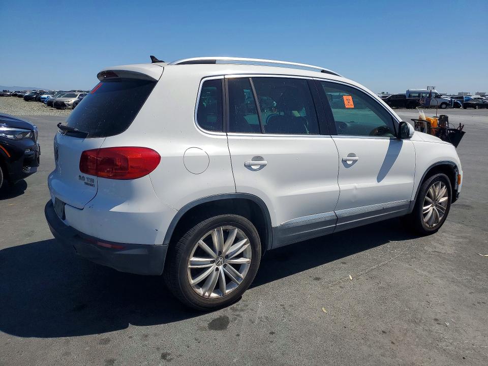2013 Volkswagen Tiguan მანქანა იყიდება აუქციონზე, vin: WVGBV3AXXDW601034, აუქციონის ნომერი: 55138146