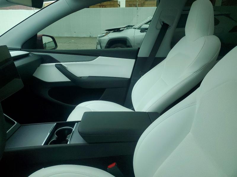 Продажа на аукционе авто 2026 Tesla Model Y, vin: 7SAYGDED0TF565228, номер лота: 52489356