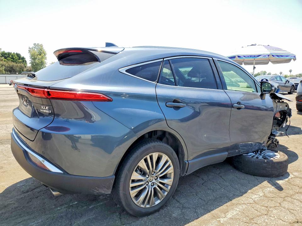 Auction sale of the 2021 Toyota Venza, vin: JTEAAAAH0MJ061355, lot number: 52553926