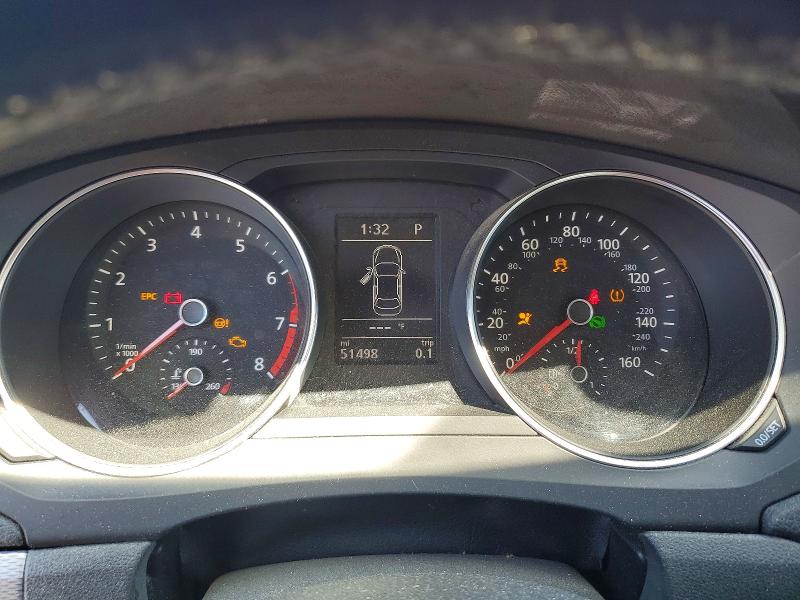 51509916 :رقم المزاد ، 3VWDB7AJ4JM259260 vin ، 2018 Volkswagen Jetta مزاد بيع