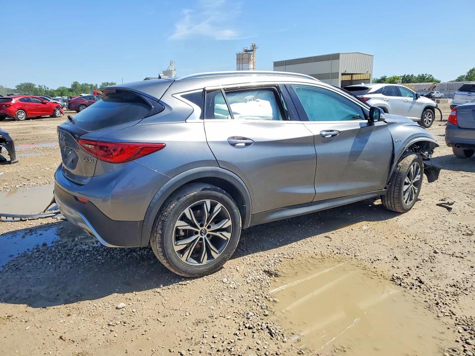 54411066 :رقم المزاد ، SJKCH5CR5JA060412 vin ، 2018 Infiniti Qx30 مزاد بيع