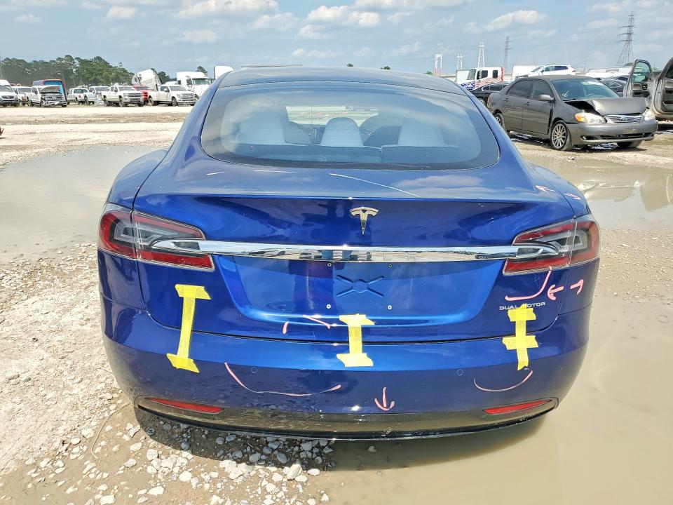 55130146 :رقم المزاد ، 5YJSA1E23LF389017 vin ، 2020 Tesla Model S مزاد بيع