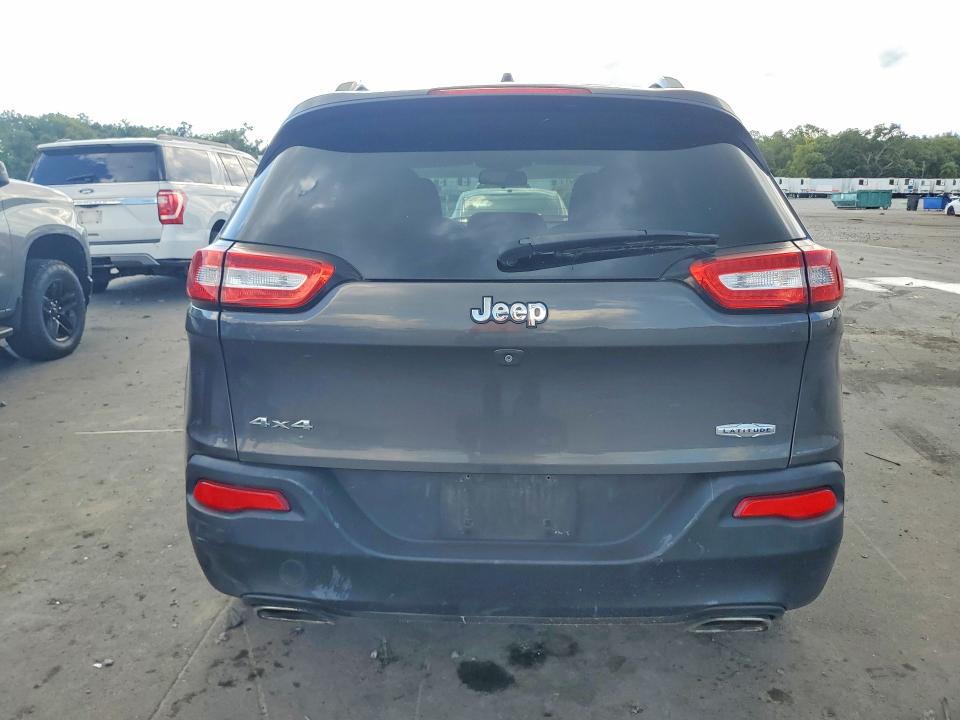 53925086 :رقم المزاد ، 1C4PJMCS0FW571526 vin ، 2015 Jeep Cherokee مزاد بيع
