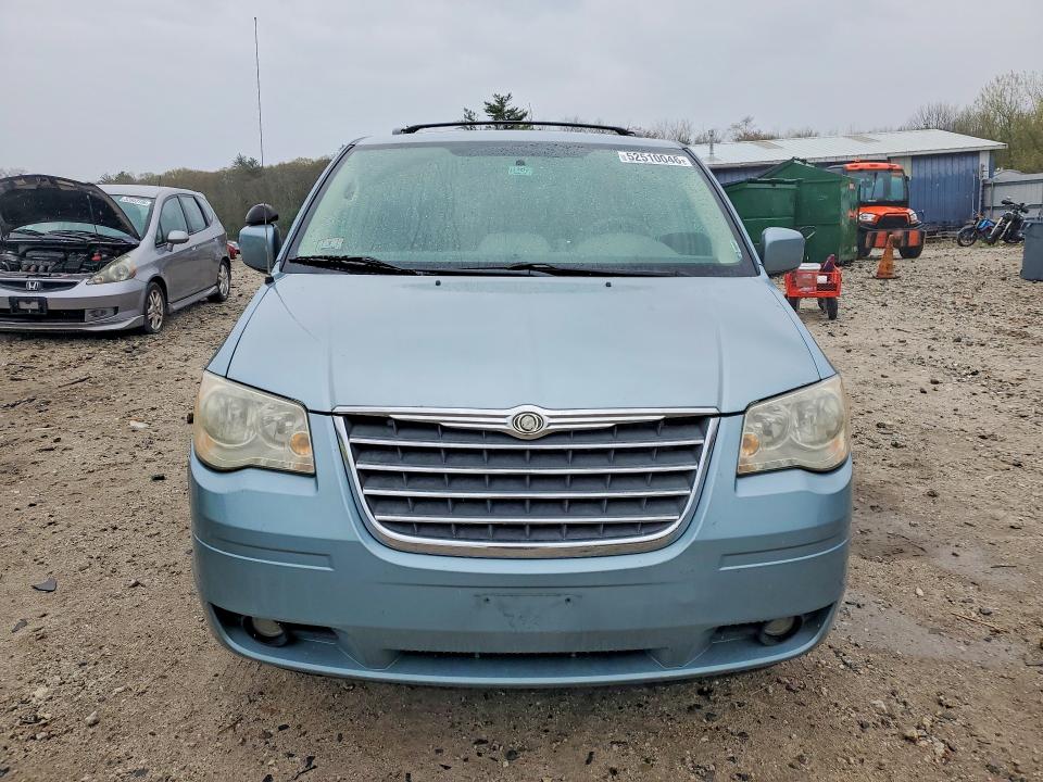 2009 Chrysler Town & Country მანქანა იყიდება აუქციონზე, vin: 2A8HR54139R528085, აუქციონის ნომერი: 52510046