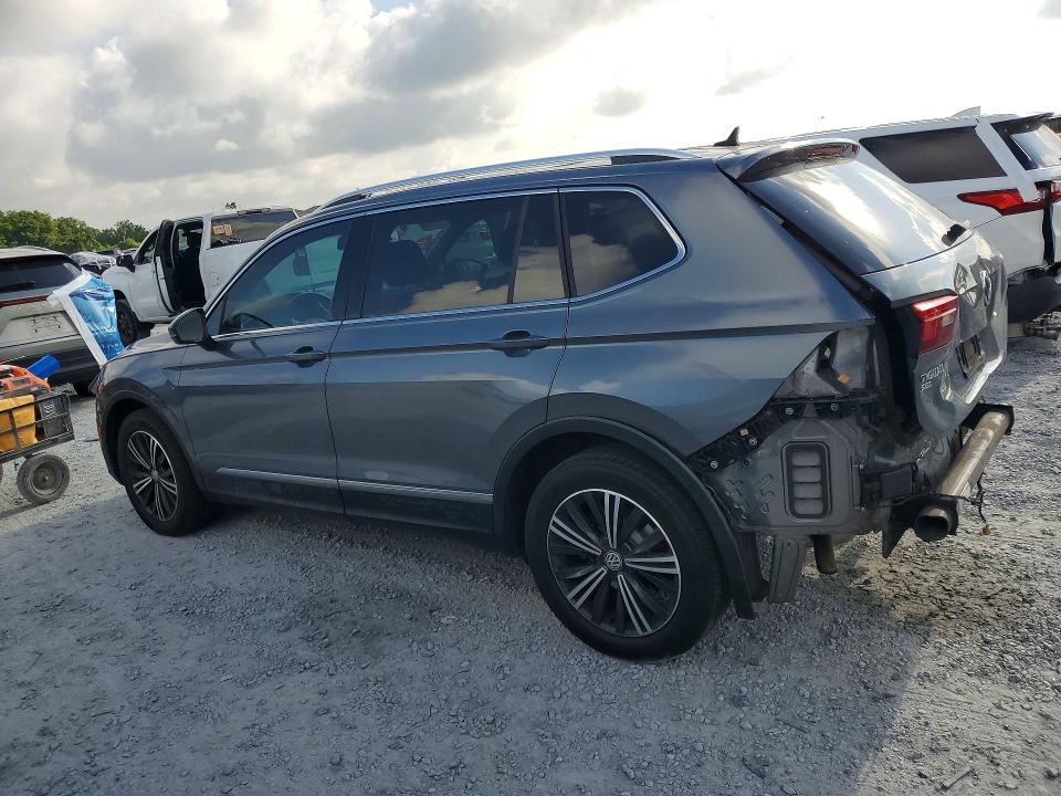 Продажа на аукционе авто 2018 Volkswagen Tiguan, vin: 3VV3B7AX3JM185477, номер лота: 52845656