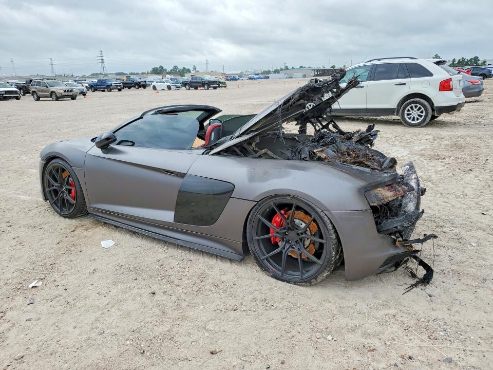 Продажа на аукционе авто 2017 Audi R8, vin: WUAVACFX8H7904676, номер лота: 49613786
