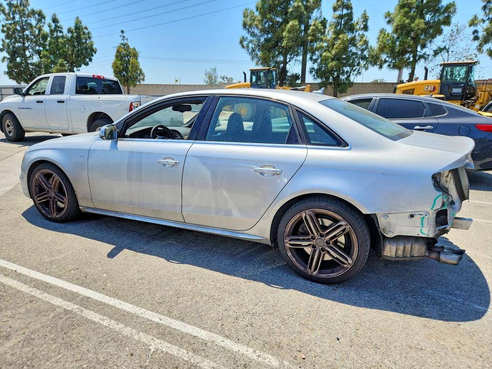Продажа на аукционе авто 2014 Audi S4, vin: WAUBGAFLXEA017348, номер лота: 53183846
