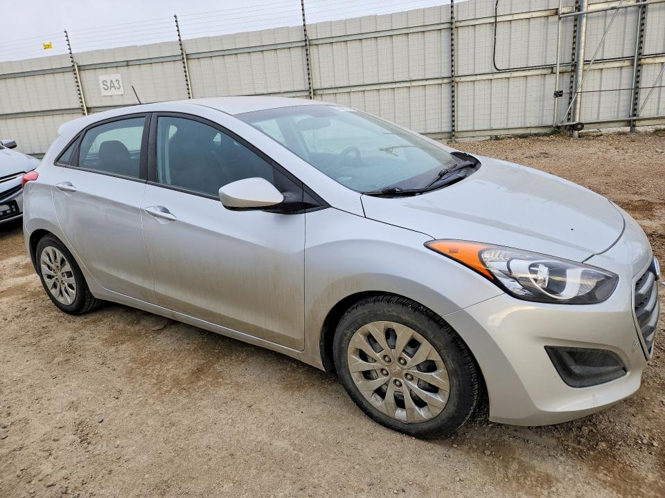 2016 Hyundai Elantra Gt მანქანა იყიდება აუქციონზე, vin: KMHD25LH8GU267542, აუქციონის ნომერი: 53040116
