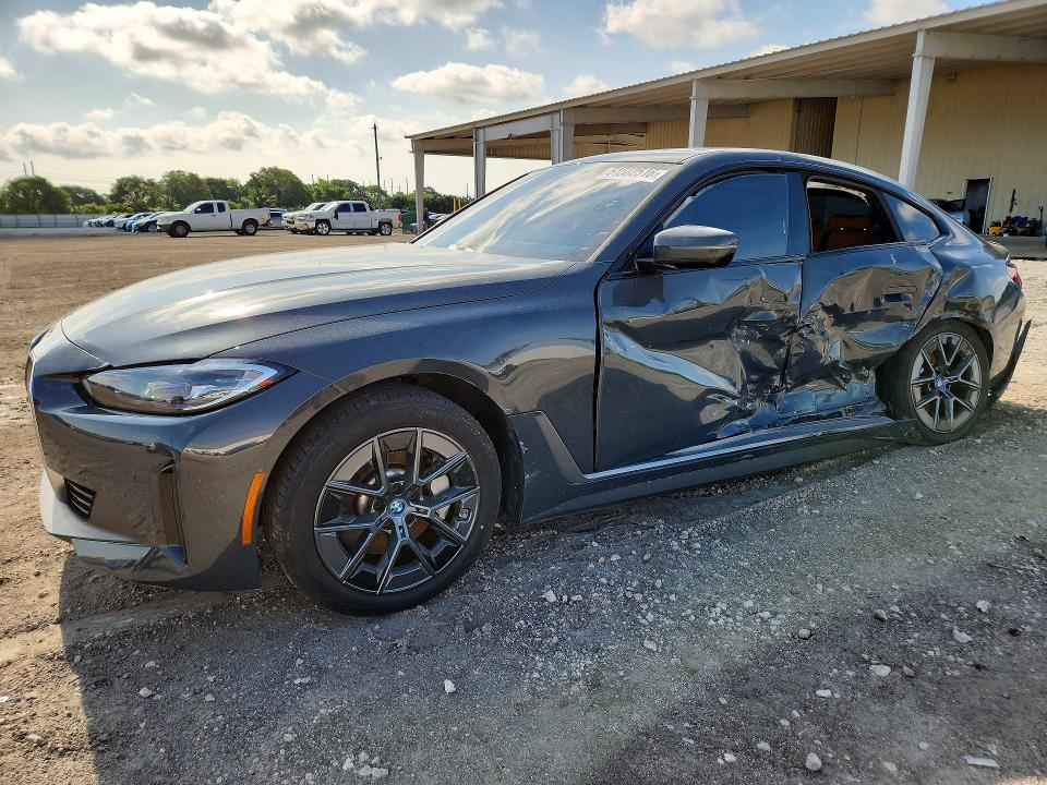 51582516 :رقم المزاد ، WBY43AW06PFP72210 vin ، 2023 Bmw I4 مزاد بيع