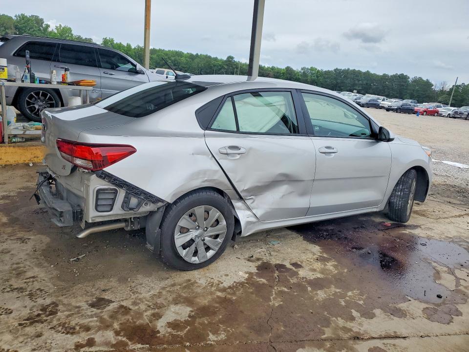2020 Kia Rio მანქანა იყიდება აუქციონზე, vin: 3KPA24AD5LE299066, აუქციონის ნომერი: 55118366