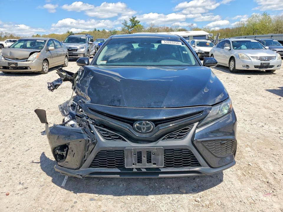 53263256 :رقم المزاد ، 4T1G11BK7RU116281 vin ، 2024 Toyota Camry مزاد بيع