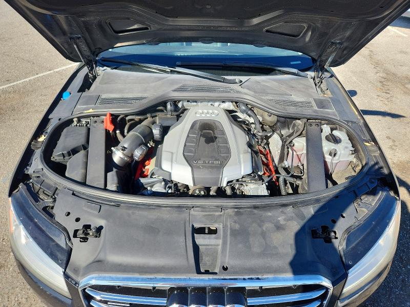 53055836 :رقم المزاد ، WAU3GAFD6FN010582 vin ، 2015 Audi A8 مزاد بيع