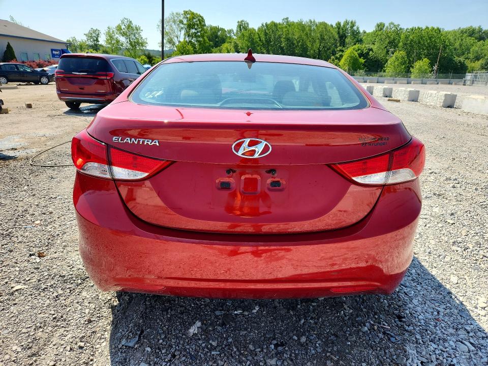 2013 Hyundai Elantra მანქანა იყიდება აუქციონზე, vin: KMHDH4AE8DU776673, აუქციონის ნომერი: 53645296