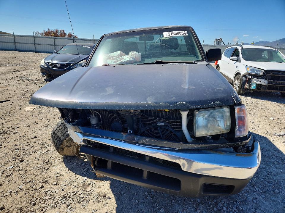 51658086 :رقم المزاد ، 1N6ED26Y7XC324359 vin ، 1999 Nissan Frontier مزاد بيع