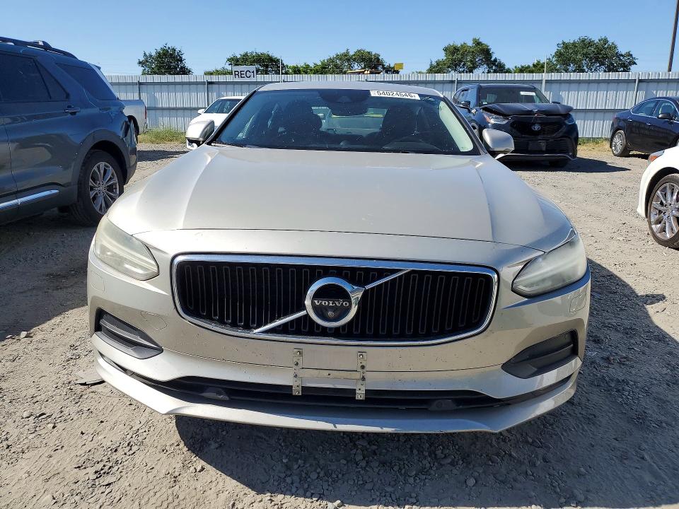 2017 Volvo S90 მანქანა იყიდება აუქციონზე, vin: YV1A22MKXH1001615, აუქციონის ნომერი: 54024546