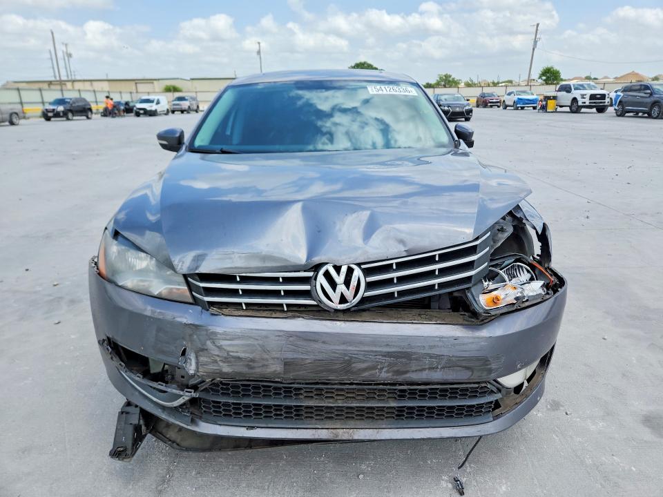 54126336 :رقم المزاد ، 1VWCN7A39EC068588 vin ، 2014 Volkswagen Passat مزاد بيع