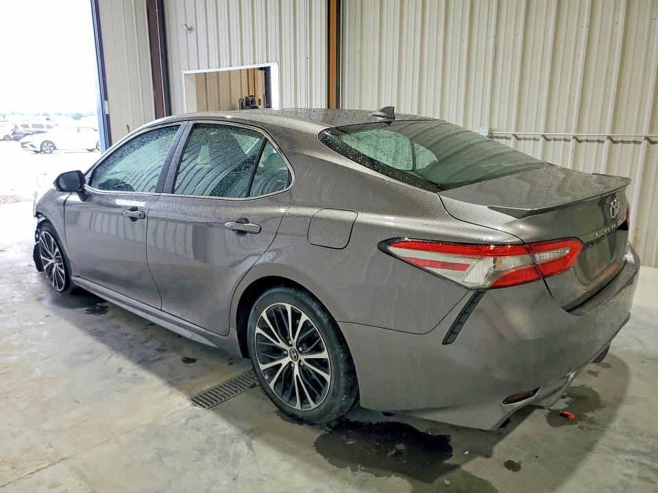Продажа на аукционе авто 2018 Toyota Camry, vin: 4T1B11HK4JU598939, номер лота: 53911416