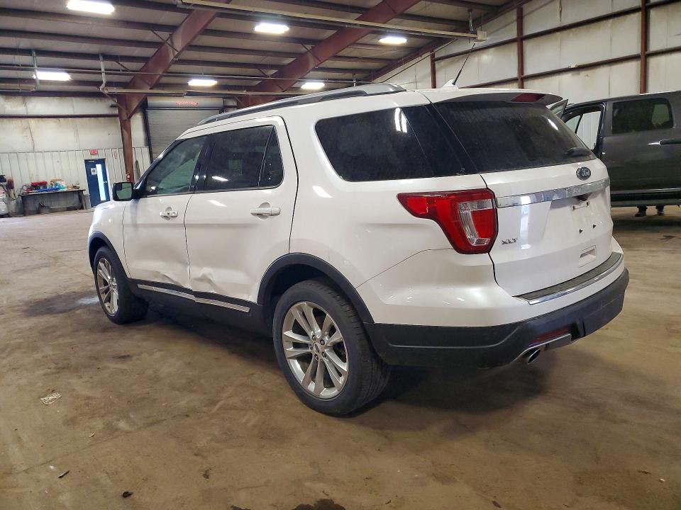 53133906 :رقم المزاد ، 1FM5K8D88JGA86225 vin ، 2018 Ford Explorer مزاد بيع