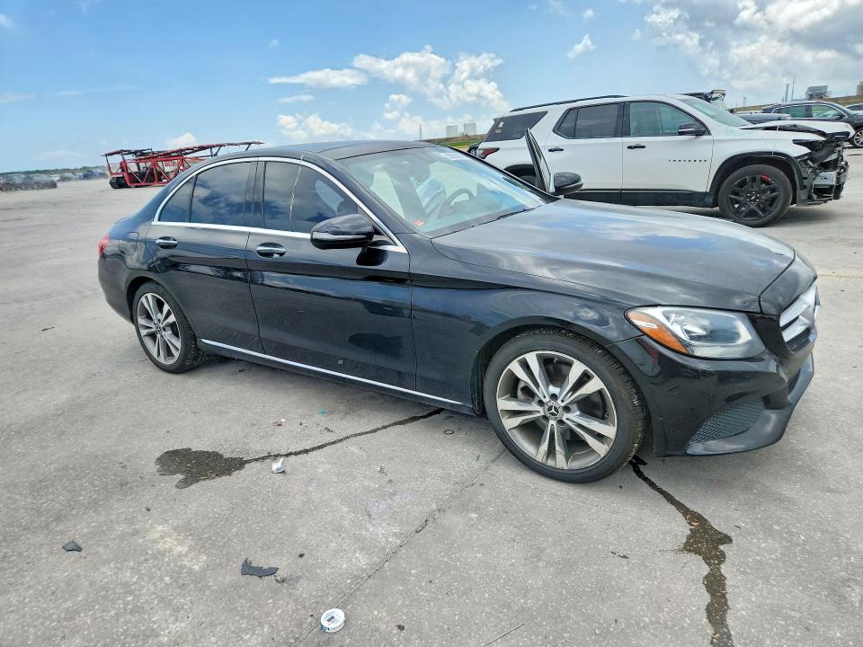 Продажа на аукционе авто 2018 Mercedes-benz C, vin: 55SWF4JBXJU244322, номер лота: 53935976
