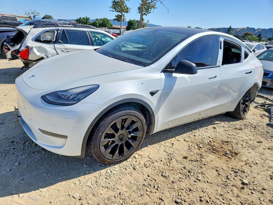Продаж на аукціоні авто 2020 Tesla Model Y, vin: 5YJYGDEE3LF040377, номер лоту: 53665856