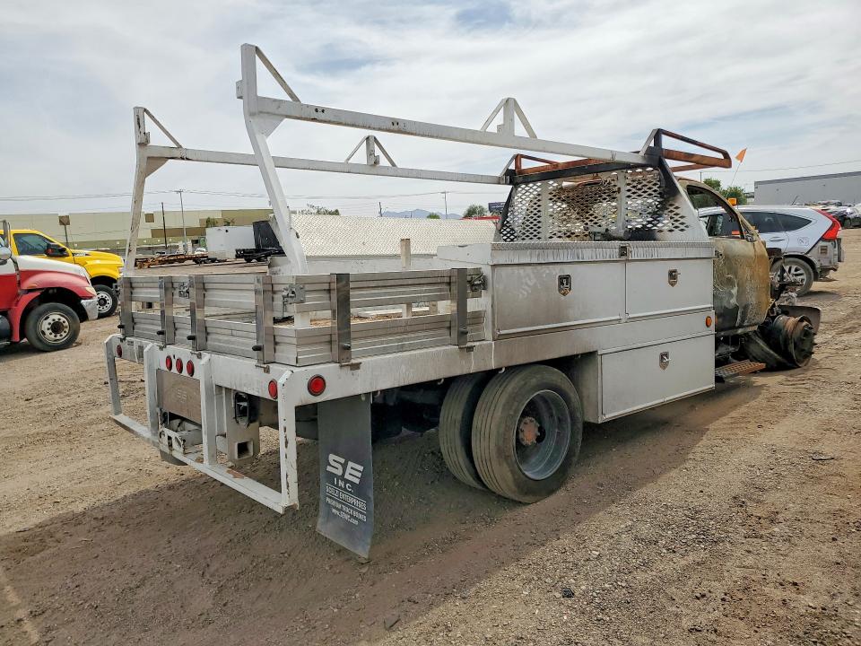 Продаж на аукціоні авто 2022 Chevrolet Silverado, vin: 1HTKHPVK3NH152712, номер лоту: 53430106
