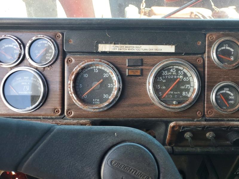 54533286 :رقم المزاد ، 1FVNFWEB5YLB89716 vin ، 2000 Freightliner Conventional مزاد بيع