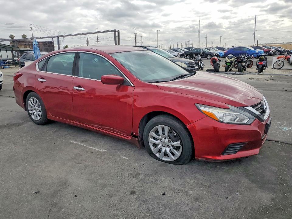 2018 Nissan Altima მანქანა იყიდება აუქციონზე, vin: 1N4AL3AP8JC145401, აუქციონის ნომერი: 52098586