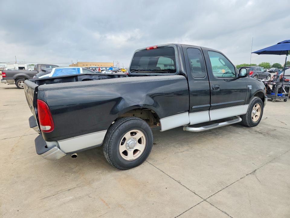 53641136 :رقم المزاد ، 1FTRX17L92NB42040 vin ، 2002 Ford F150 مزاد بيع