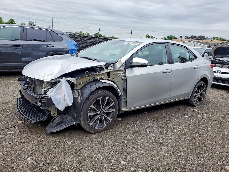 54610816 :رقم المزاد ، 5YFBURHE6JP779333 vin ، 2018 Toyota Corolla مزاد بيع