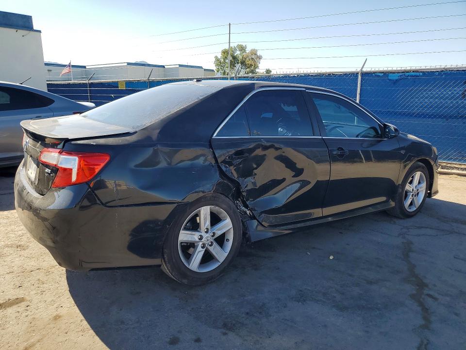 53901586 :رقم المزاد ، 4T1BF1FK6DU682768 vin ، 2013 Toyota Camry مزاد بيع