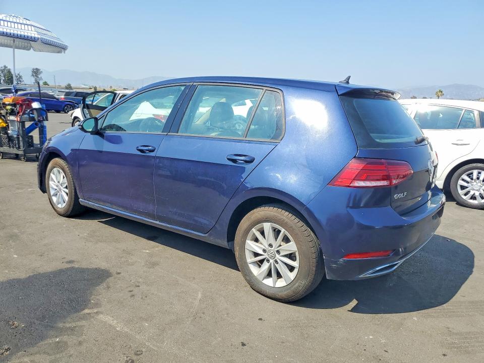 53592126 :رقم المزاد ، 3VWG17AU0JM284148 vin ، 2018 Volkswagen Golf مزاد بيع