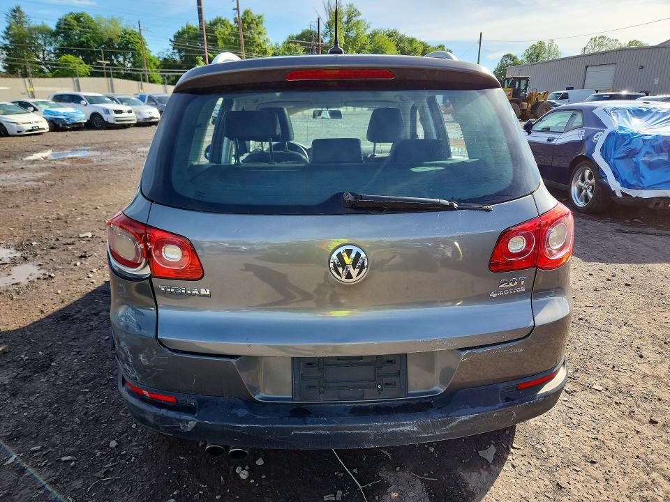 54691776 :رقم المزاد ، WVGBV7AX4BW560596 vin ، 2011 Volkswagen Tiguan مزاد بيع