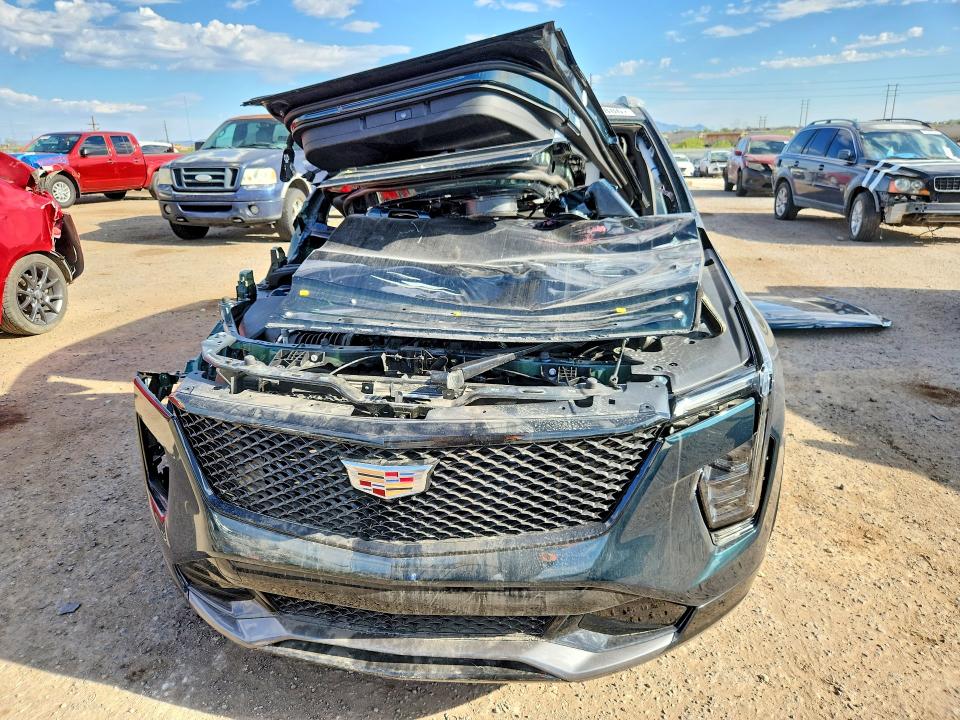 52964886 :رقم المزاد ، 1GYFZER46SF159327 vin ، 2025 Cadillac Xt4 مزاد بيع